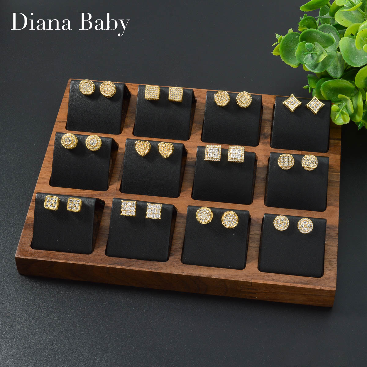 Women Accessories Dubai - Anting-anting warna emas bayi Diana perhiasan