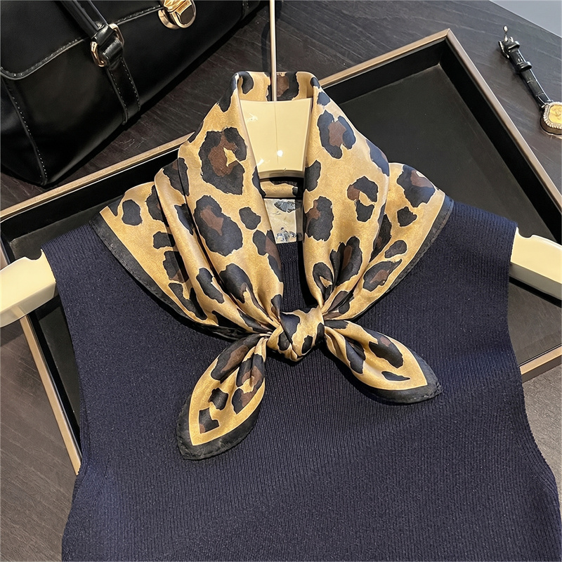 Syal Persegi Sutra 100% Motif  - Silk Scarf Square ulasan dan harga