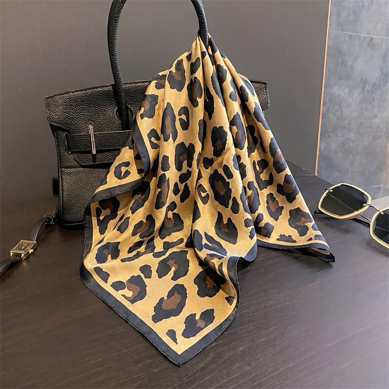 Syal Persegi Sutra 100% Motif  - Silk Scarf Square ulasan dan harga